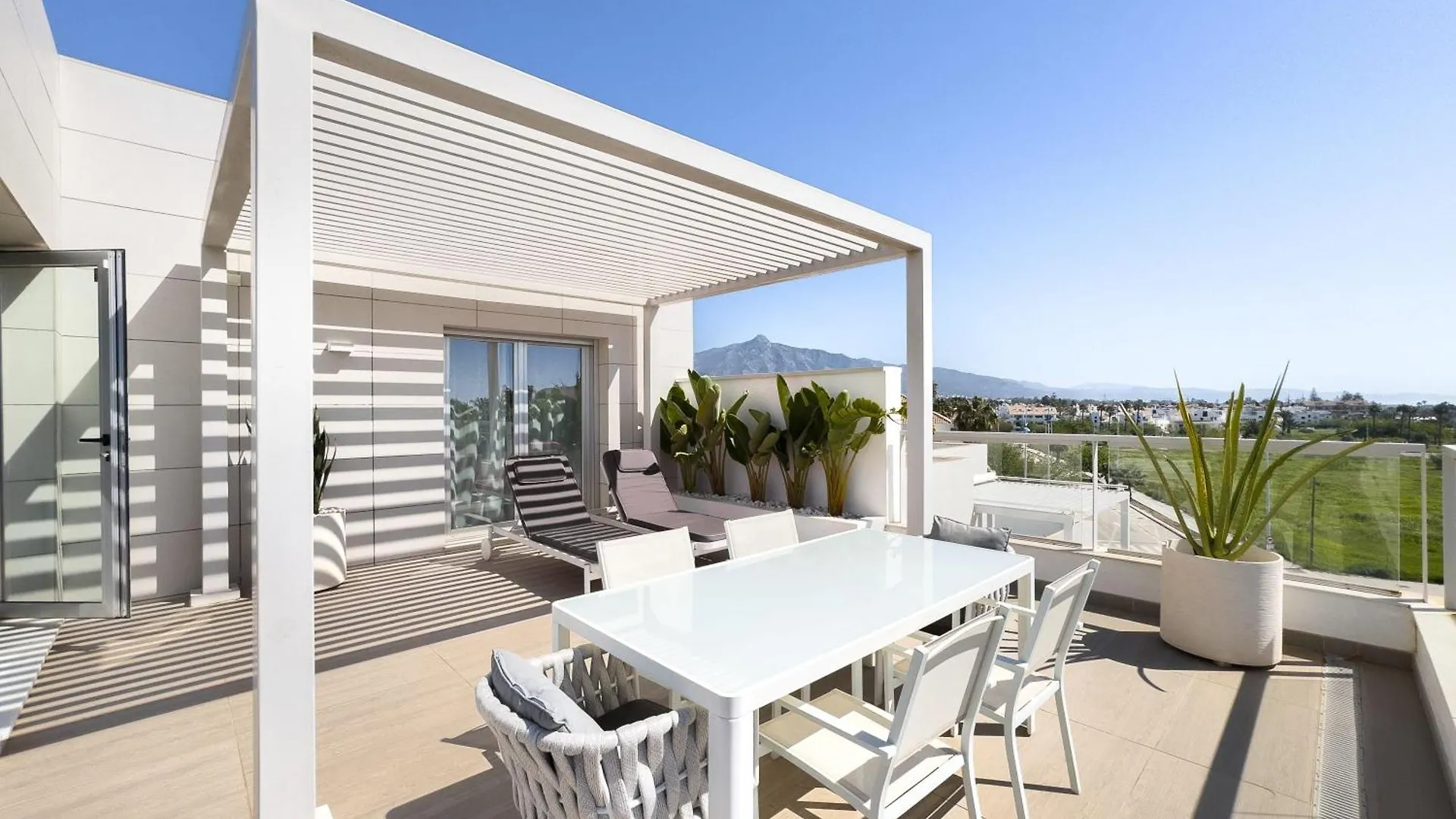 מארבלה Beachfront Luxury Rooftop Penthouse Wifi Pools Grill I O Nac Paddle 0*,