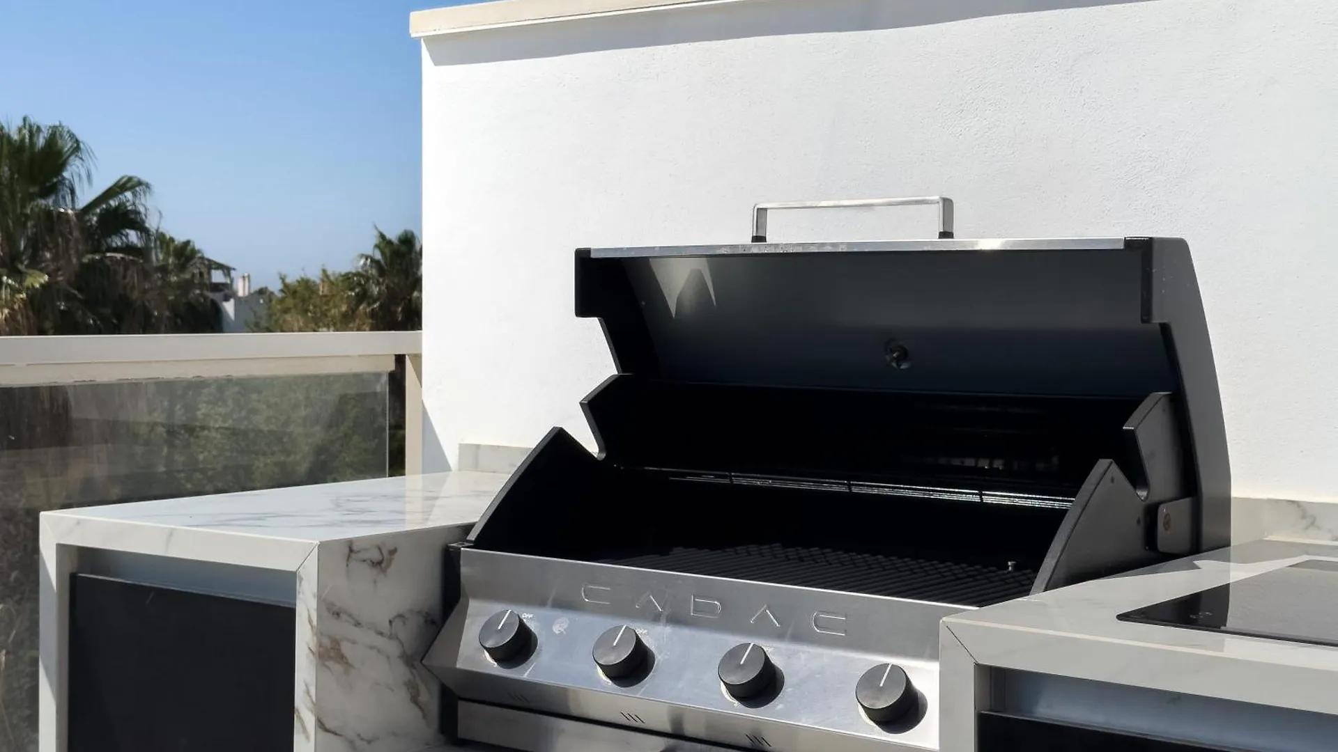 מארבלה Beachfront Luxury Rooftop Penthouse Wifi Pools Grill I O Nac Paddle דירה