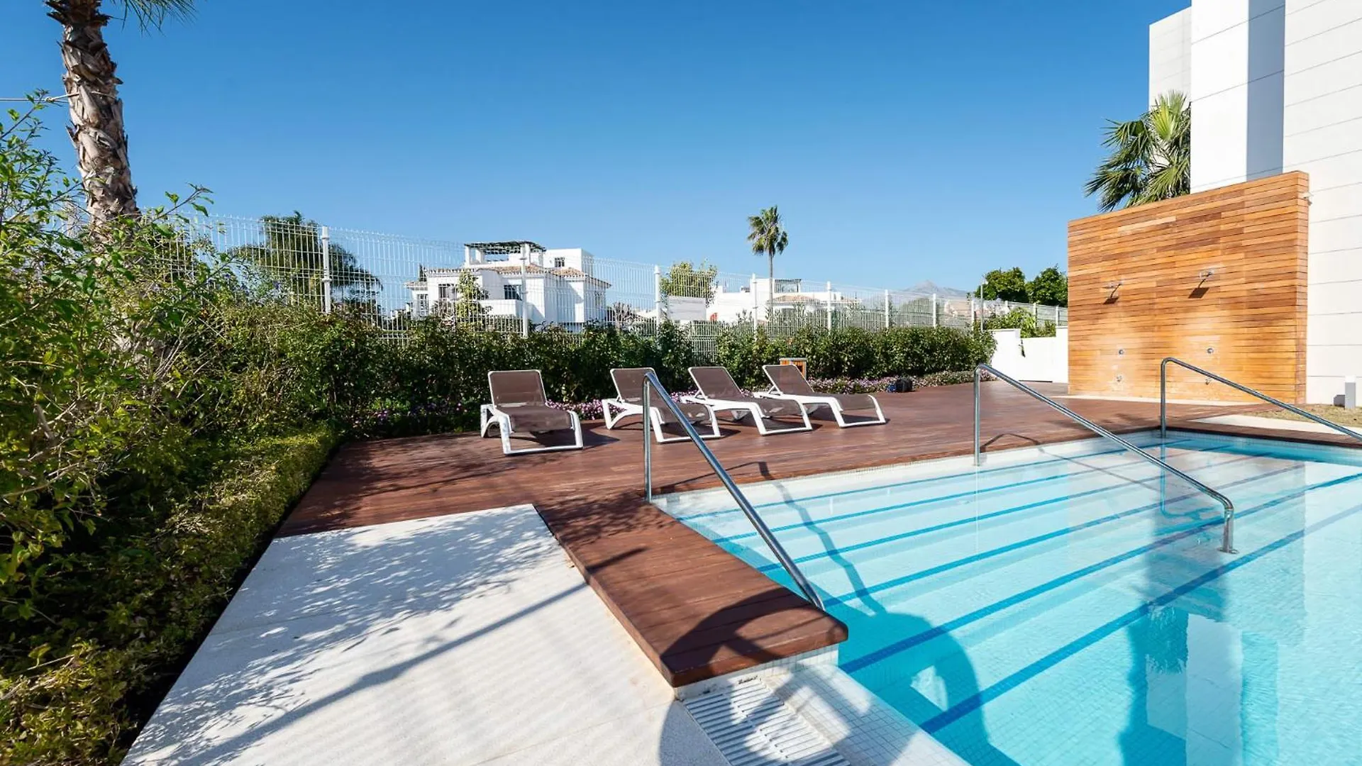 מארבלה Beachfront Luxury Rooftop Penthouse Wifi Pools Grill I O Nac Paddle 0*,  ספרד